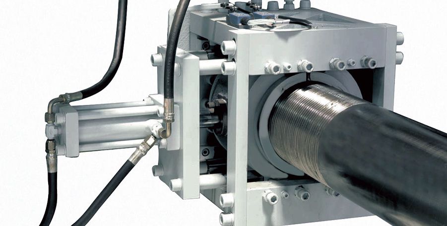 THE SPLIT NUT DESIGN OF THE LOCKING DEVICE SHORTENS DRY CYCLE